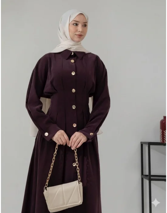 Düğme Detaylı Beli Büzgülü Tasarım Elbise