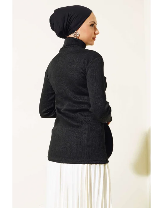 Siyah Boğazlı Fitilli Triko Body