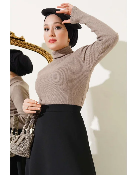 Sütlü Kahve Boğazlı Fitilli Triko Body