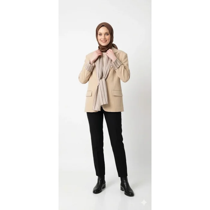 Kadın Bej Atlas Kumaş Blazer Ceket - Çizgili Garnili Şık Ceket