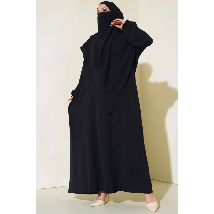 Siyah Sultan Model Geniş Peçeli Ferace Takım