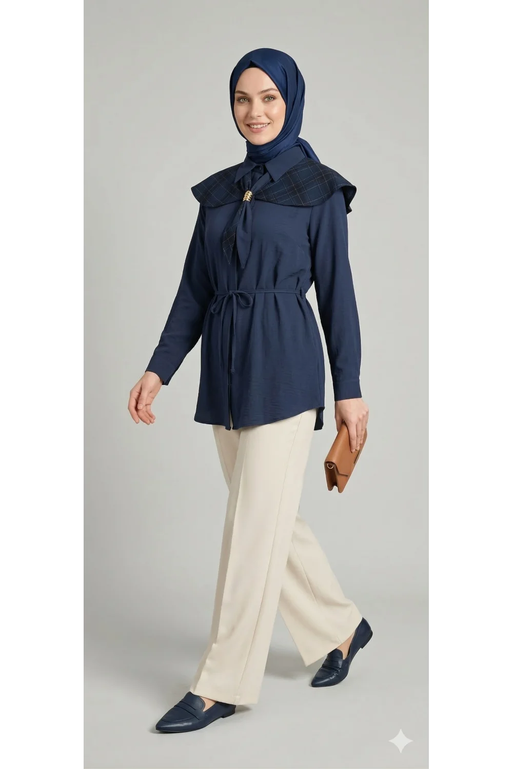 Ekose Pelerin Yaka Detaylı Kuşaklı Lacivert Tunik Gömlek