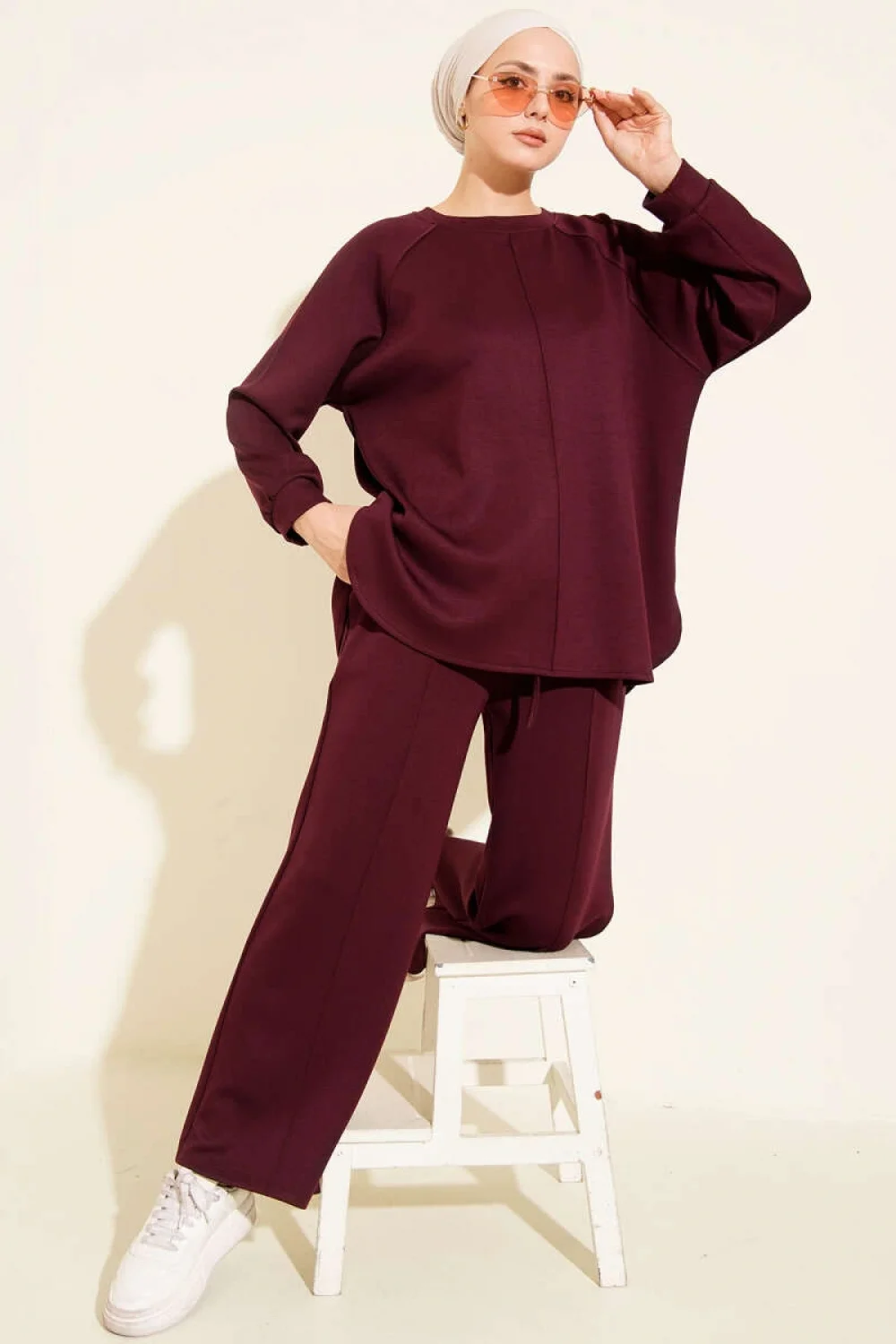 Mürdüm Oversize Sweatshirt Ve Geniş Paça Pantolon Kombin Takım