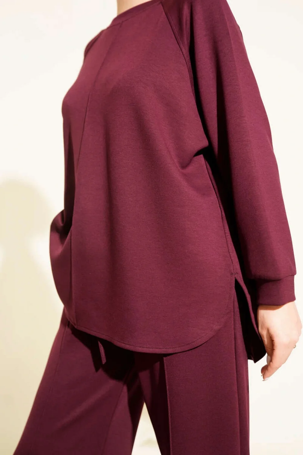 Mürdüm Oversize Sweatshirt Ve Geniş Paça Pantolon Kombin Takım