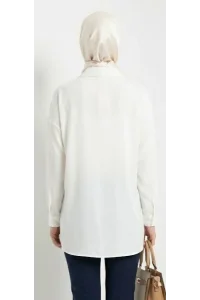 BrandName Beyaz Dökümlü Oversize Zincir Detaylı Tesettür Tunik Gömlek