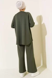 Haki Oversize Sweatshirt Ve Geniş Paça Pantolon Kombin Takım