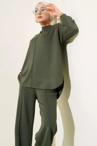 Haki Oversize Sweatshirt Ve Geniş Paça Pantolon Kombin Takım