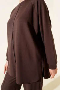 Kahve Rengi Oversize Sweatshirt Ve Geniş Paça Pantolon Kombin Takım
