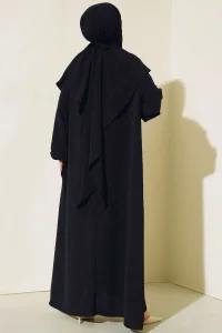 Siyah Sultan Model Geniş Peçeli Ferace Takım
