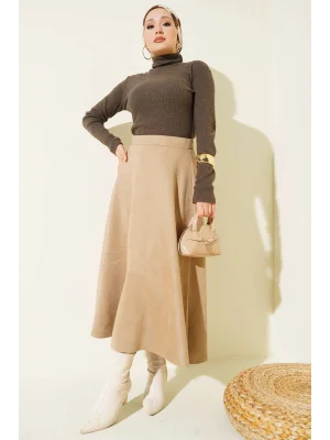 Kahverengi Boğazlı Fitilli Triko Body