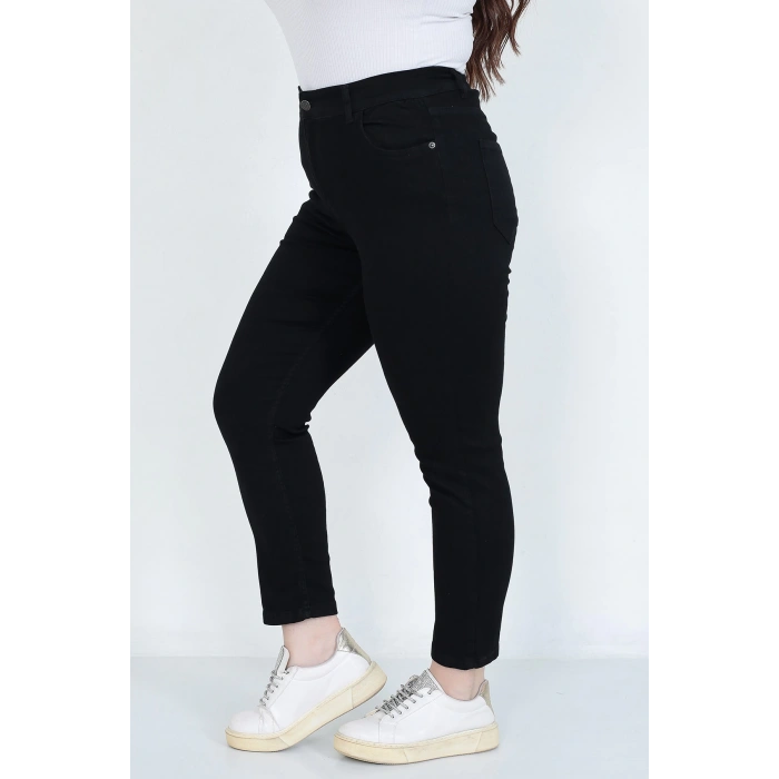 Kadın Siyah Büyük Beden Battal Dar Paça Likralı Kot Pantolon