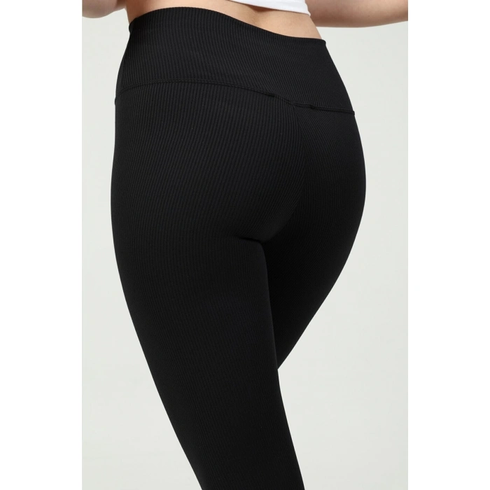 Kadın Siyah Yüksek Bel Toparlayıcı Fitilli Örme Tayt