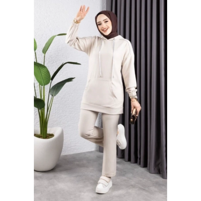 Biyeli Kapşonlu Spor Takım TAŞ