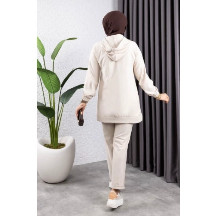 Biyeli Kapşonlu Spor Takım TAŞ