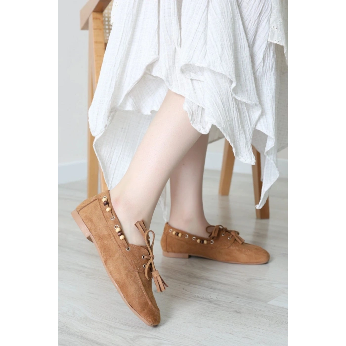 Boncuk Detaylı Püsküllü Loafer Babet Taba - 196.1846.