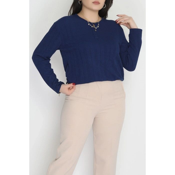 Burgu Kumaş Bisiklet Yaka Büyük Beden Bluz Lacivert - 70756.1954.