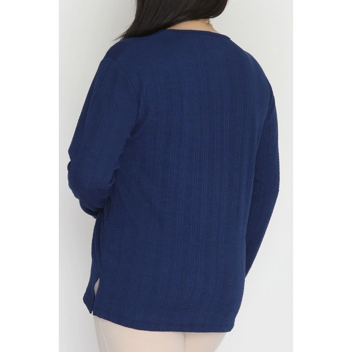 Burgu Kumaş Bisiklet Yaka Büyük Beden Bluz Lacivert - 70756.1954.