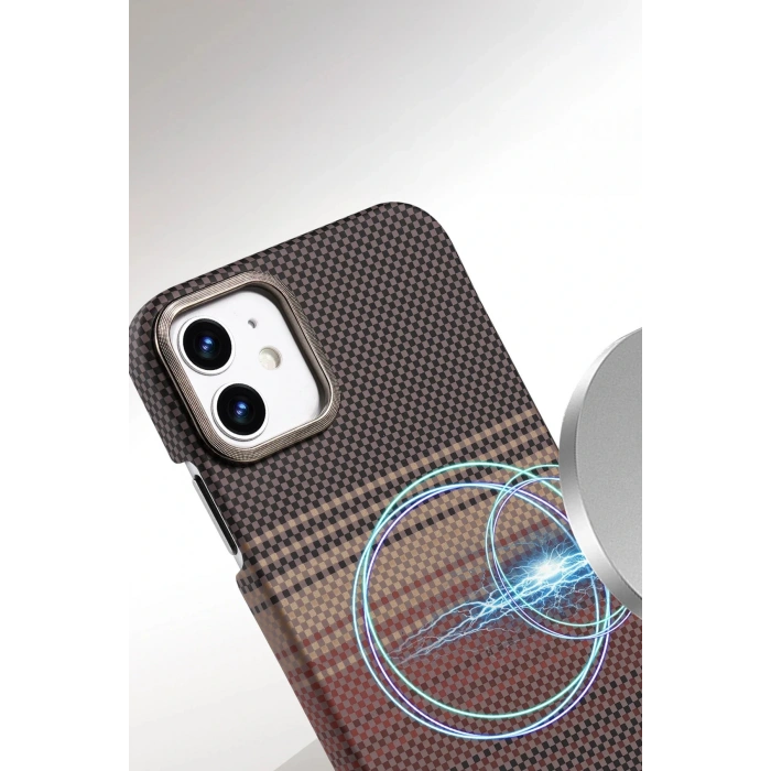 CPT05 Apple iPhone 11 Vega Magsafe Kapak - Kırmızı