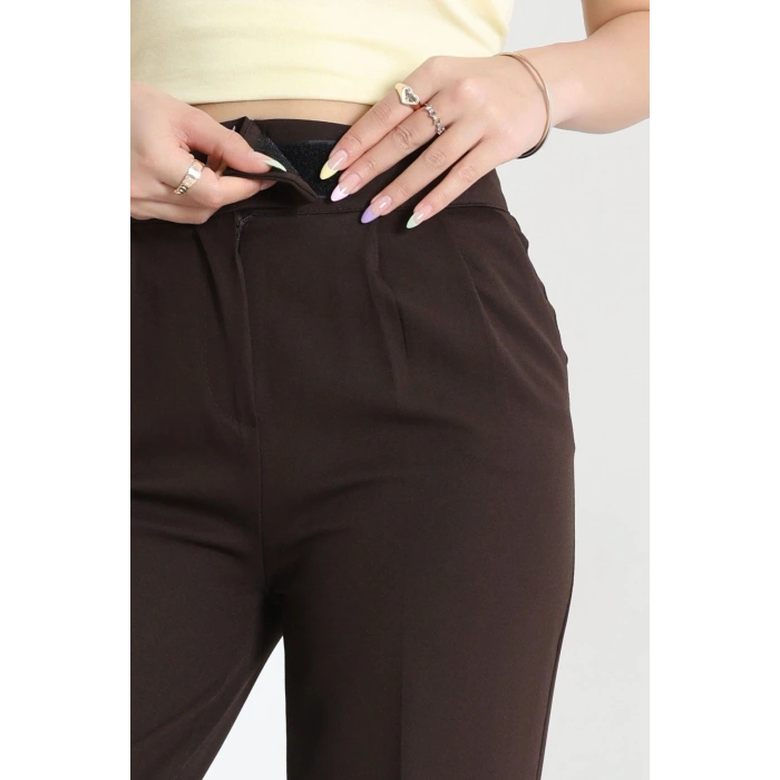 Dabıl Kumaş Pileli Cırtlı Pantolon Kahve - 71502.1920.