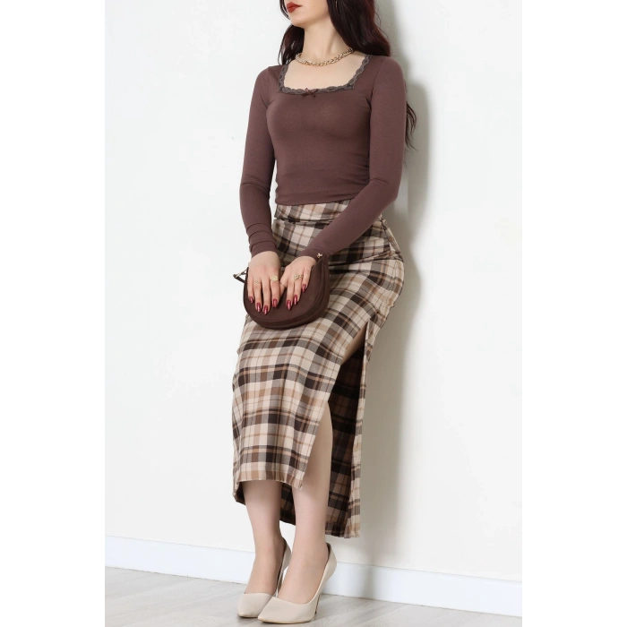 Dantel Detaylı Çerçeve Yaka Viskon Body Kahve - 5505.599.