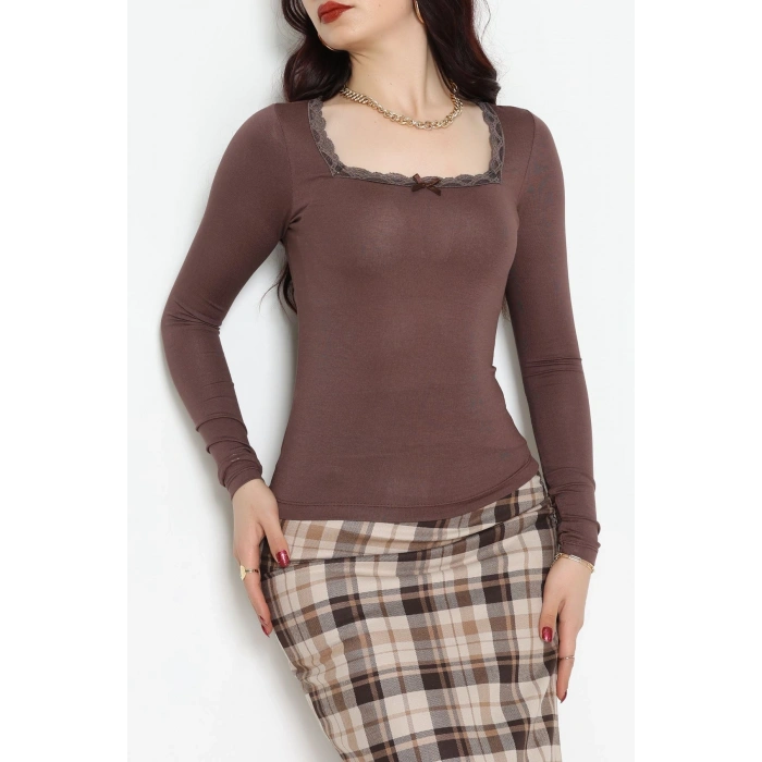 Dantel Detaylı Çerçeve Yaka Viskon Body Kahve - 5505.599.