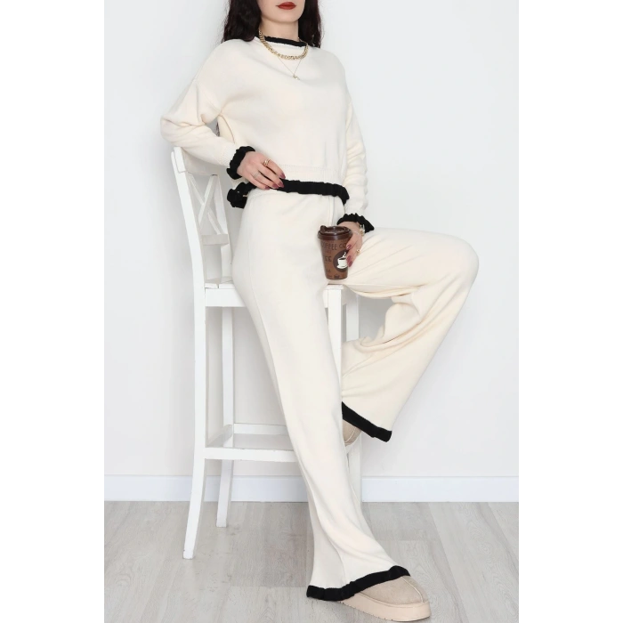 Fırfır Detay Triko Takım Bej - 2053.1247.