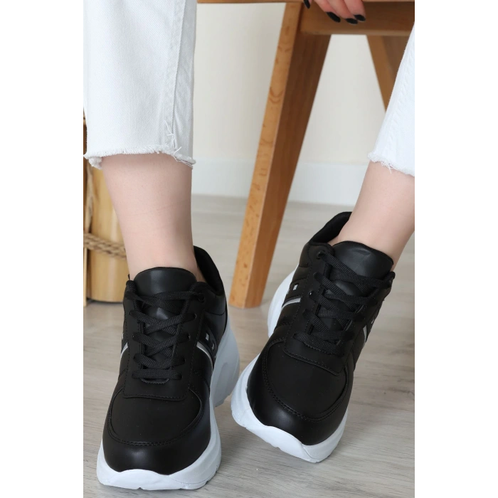 Günlük Spor Ayakkabı Siyahbeyaz - 31685.2082.