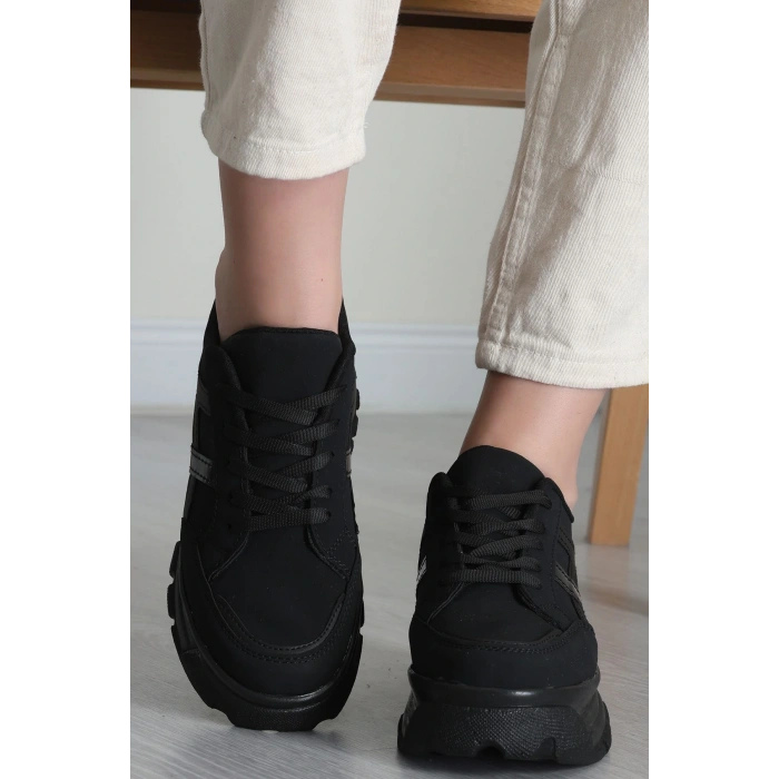 Günlük Spor Ayakkabı Süetsiyah - 31483.2082.