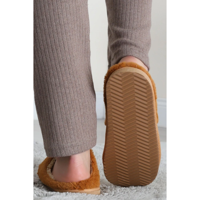 İçi Kürklü Ev Terliği Taba - 31550.264.