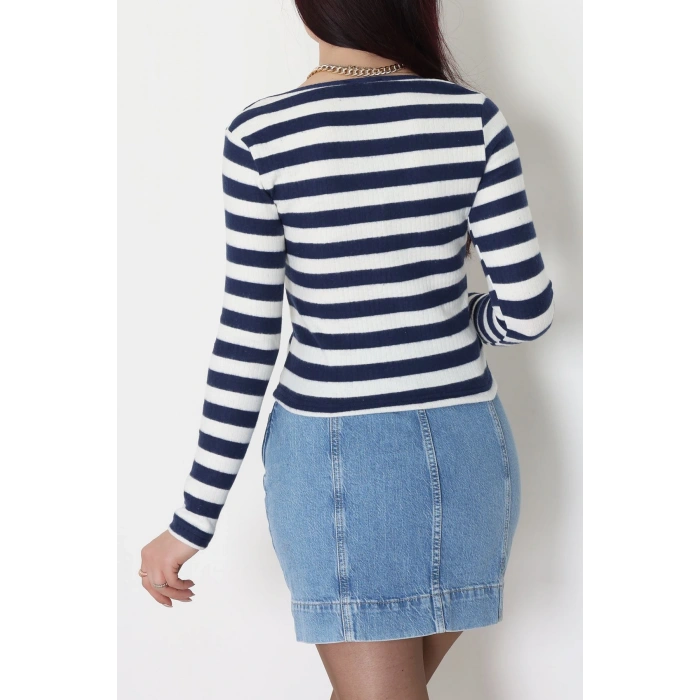 Kalp Yaka Büzgülü Kaşkorse Bluz Lacibeyaz - 51092.1567.