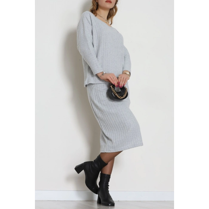 Kaşkorse Kumaş Omuz Düşümlü Midi Boy Etekli Takım Açıkgri - 42800.1567.