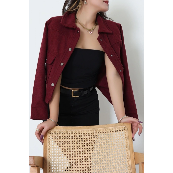 Klasik Yaka Çıtçıt Düğmeli Cep Detaylı Kaşe Crop Ceket Bordo - 70992.1775.