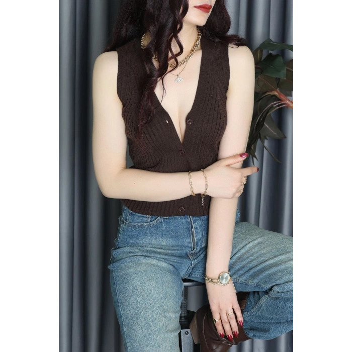 Kolsuz Düğmeli Triko Bluz Acıkahve - 71761.444.