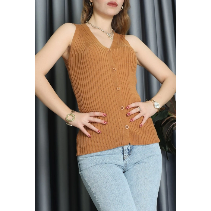 Kolsuz Düğmeli Triko Bluz Camel - 71761.444.
