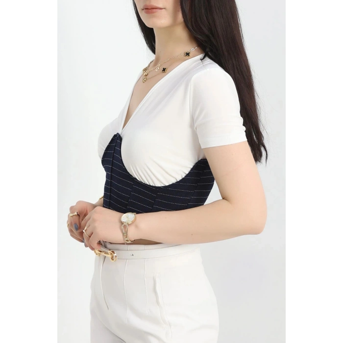 Korsaj Detaylı Bluz  Lacibeyaz - 41383.1595.
