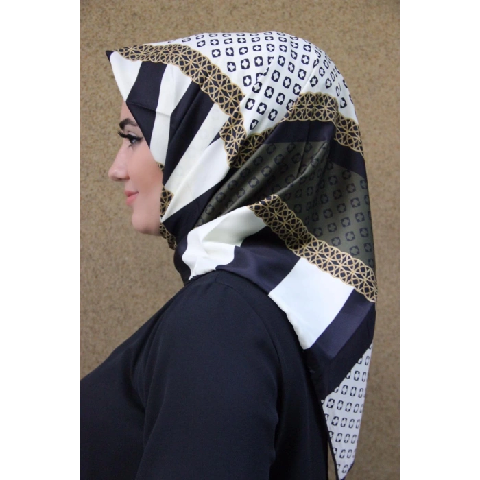 Moda Çizgi Desenli Eşarp