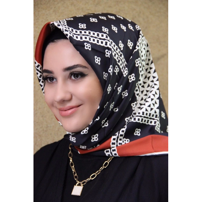 Moda Çizgi Desenli Eşarp