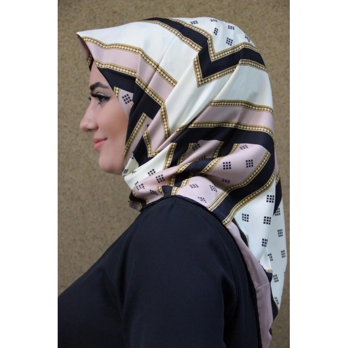 Moda Çizgi Desenli Eşarp