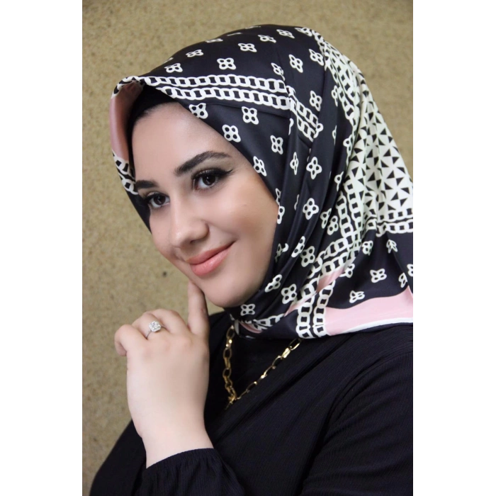 Moda Çizgi Desenli Eşarp