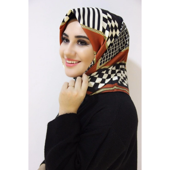 Moda Çizgi Desenli Eşarp