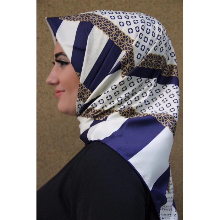 Moda Çizgi Desenli Eşarp