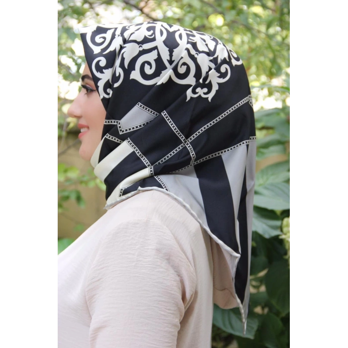 Moda Çizgi Desenli Eşarp
