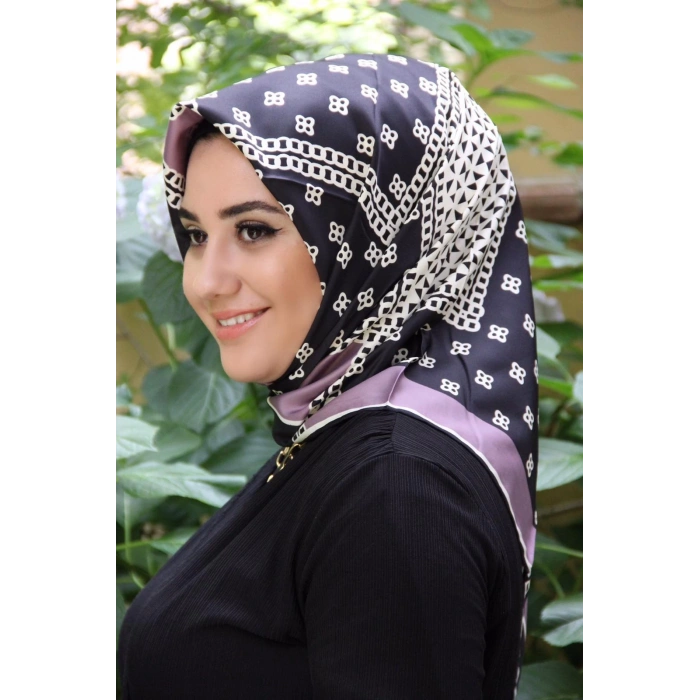 Moda Çizgi Desenli Eşarp