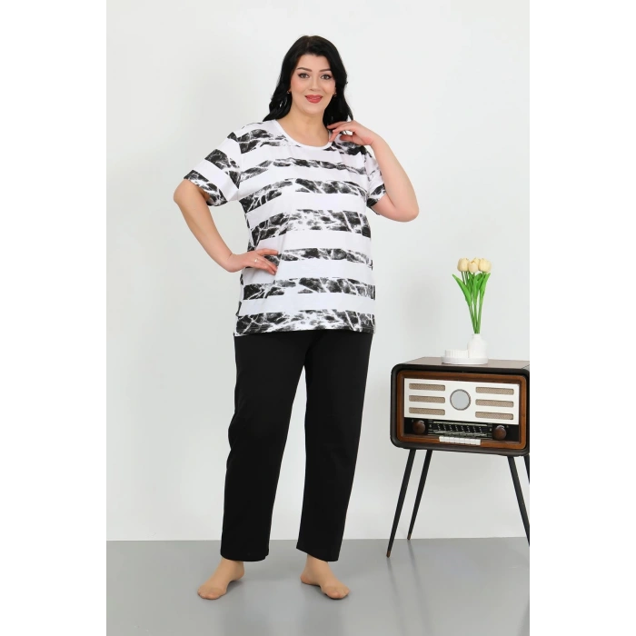 Moda Çizgi Kadın Büyük Beden Kısa Kol Penye Pijama Takımı Beyaz 202505