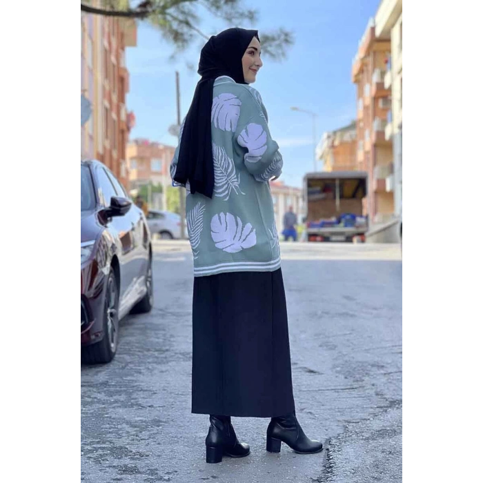 Moda Çizgi Triko Hırka