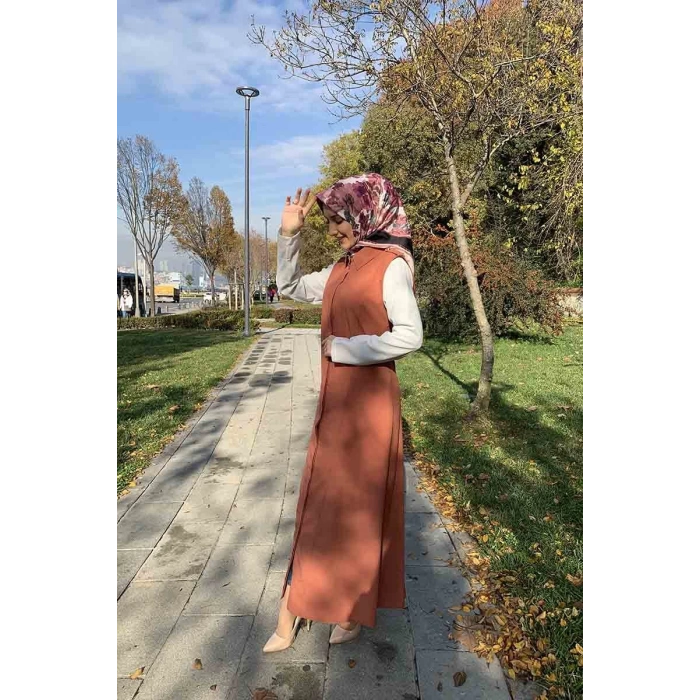 Moda Çizgi Yakalı Yelek