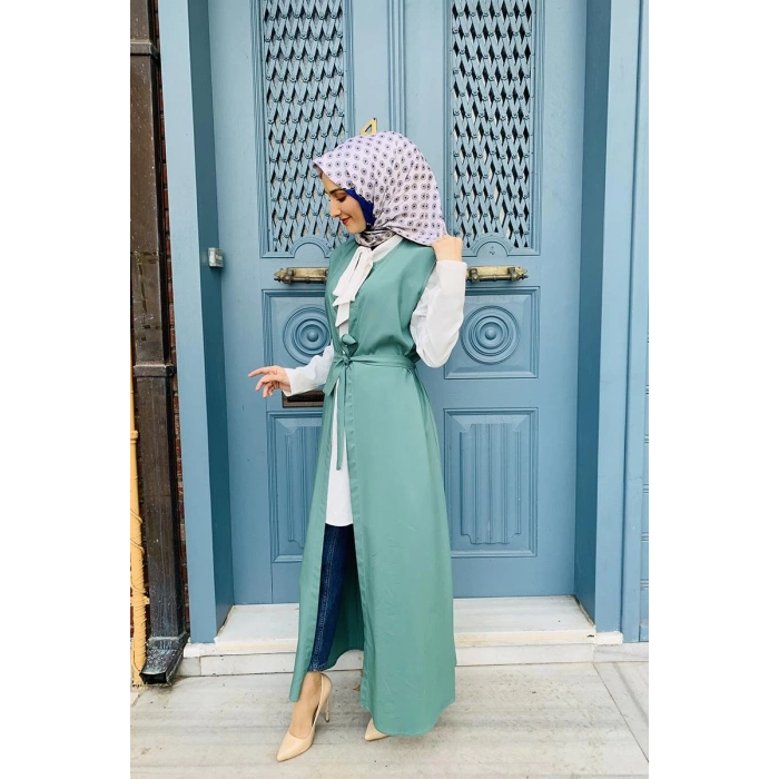 Moda Çizgi Yakalı Yelek