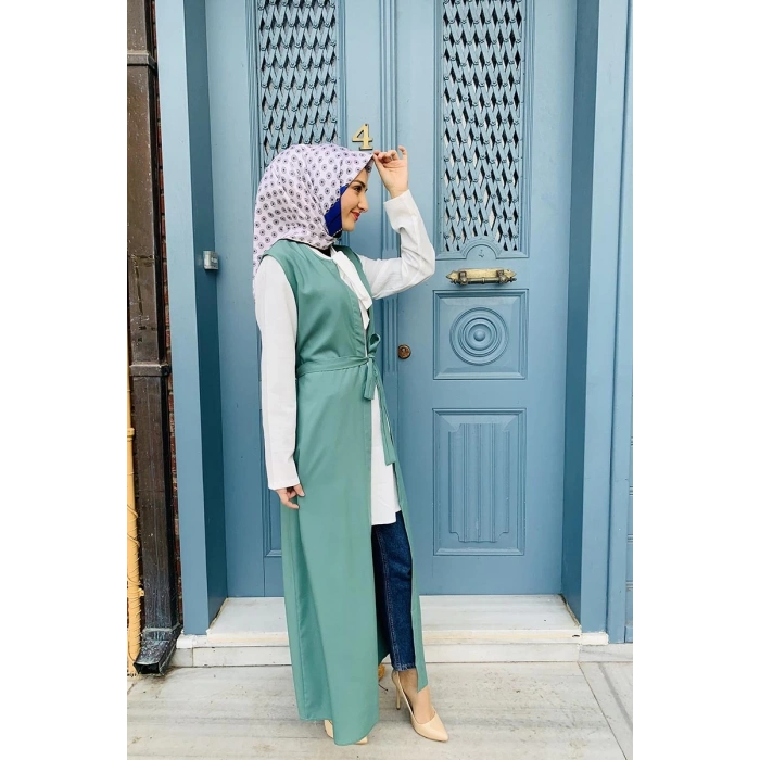 Moda Çizgi Yakalı Yelek