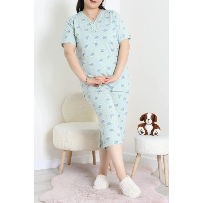 Model Büyük Beden Kapri Pijama Takımı Yeşilçiçek - 774.1287.