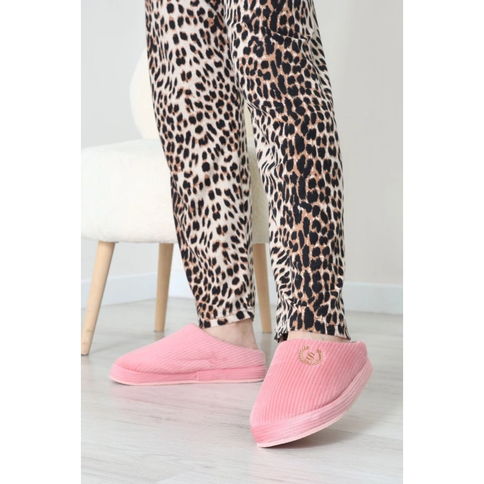 Nakışlı Ev Terliği Pembe - 42904.264.